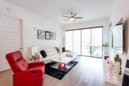 3464 Roxboro