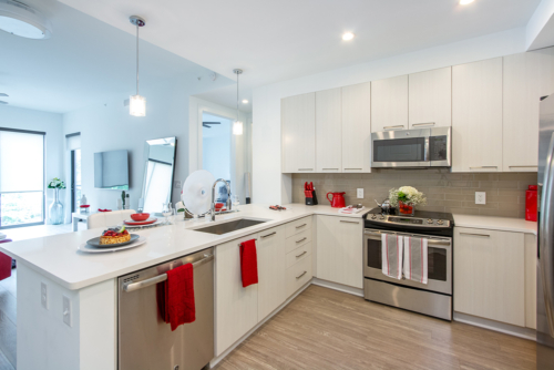 3464 Roxboro